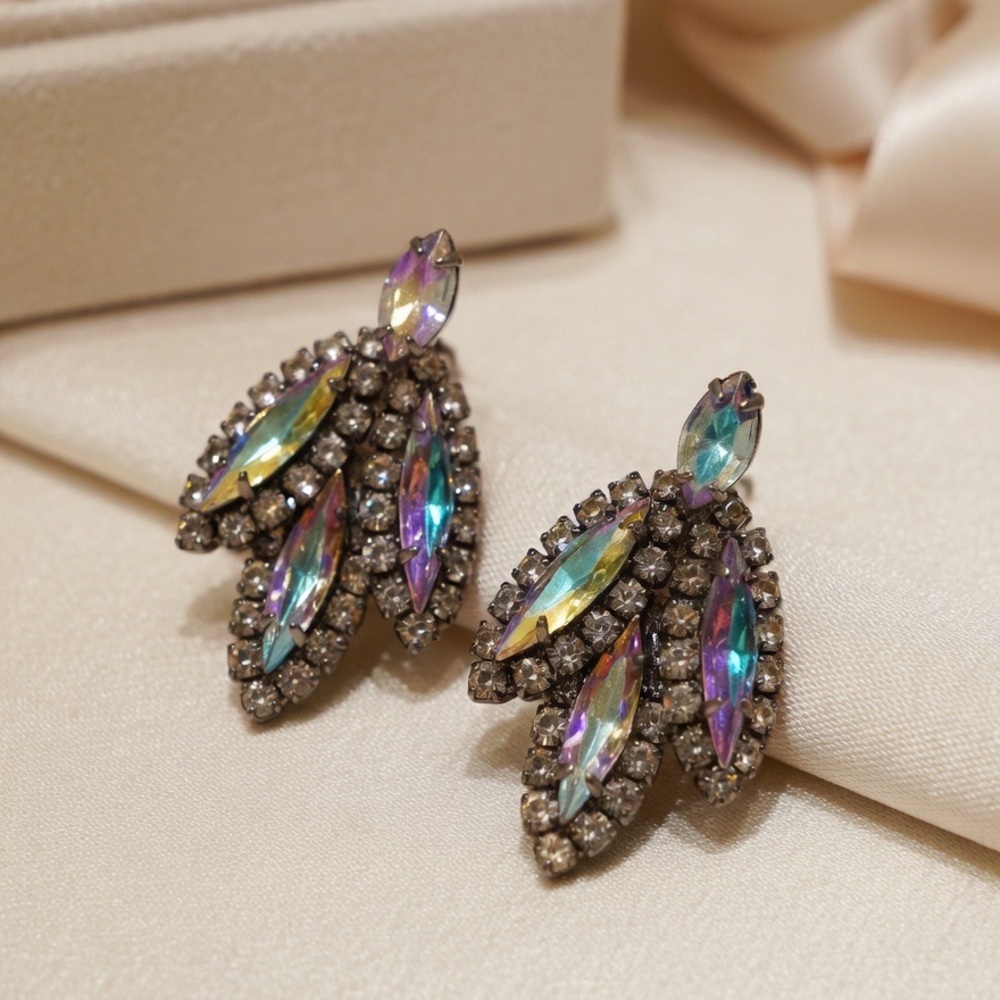 Vintage Aurora Borealis Rhinestone Cluster Earrings Silver Tone AB Mid Century